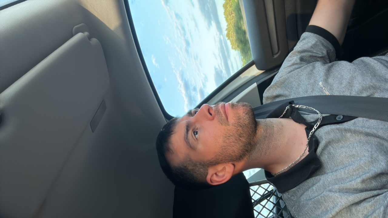 FM-EJBNm1W's profile picture