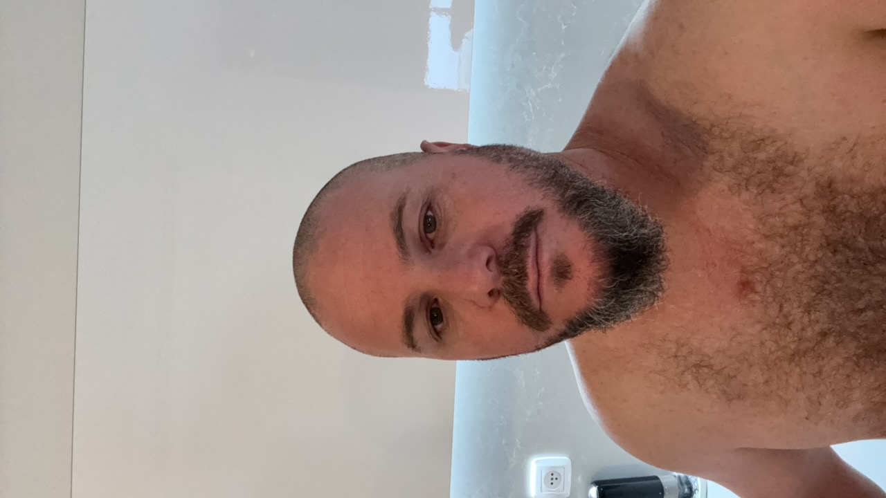 FM-EfrExvD's profile picture