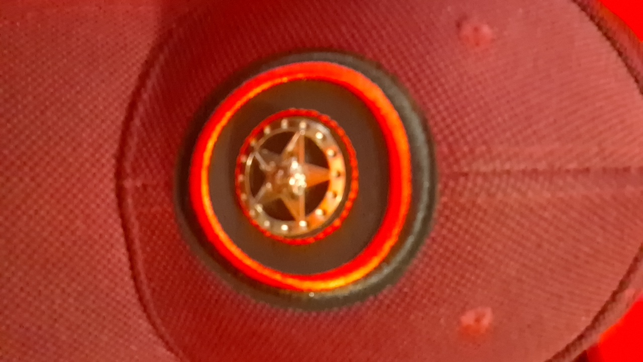 FM-1xDJLWY's profile picture