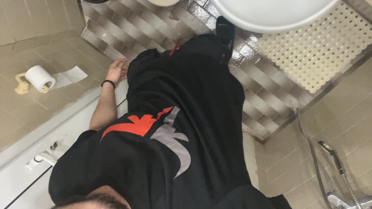 AcIKHXSzlgVUjjPDSHbEsWpzXjh2