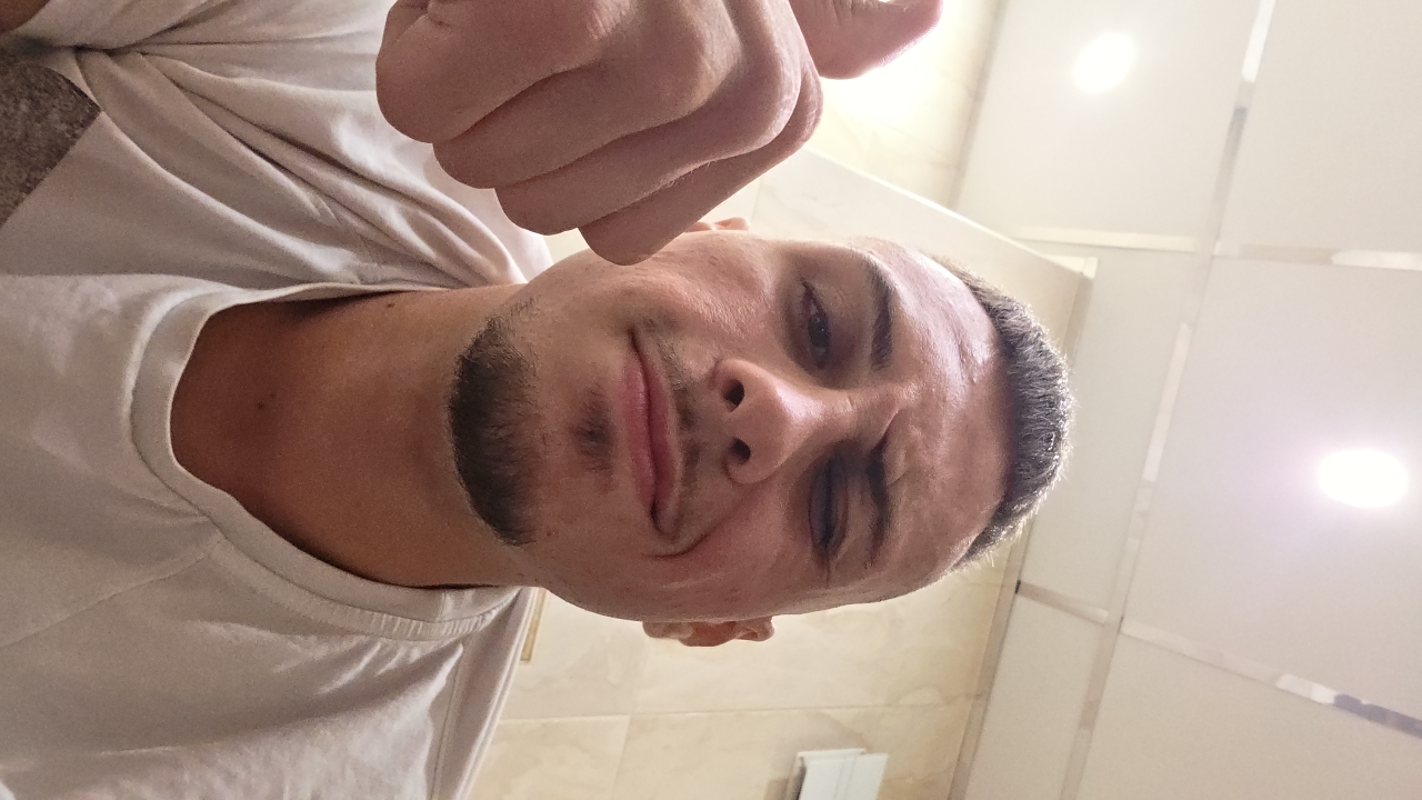 Am2BmuT7GJPo7s9Akz2KS0qpfJb2