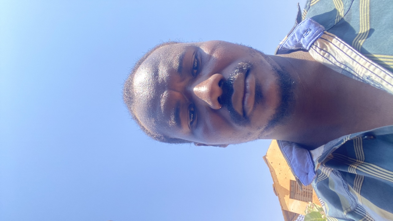 FM-cnLeZMu's profile picture