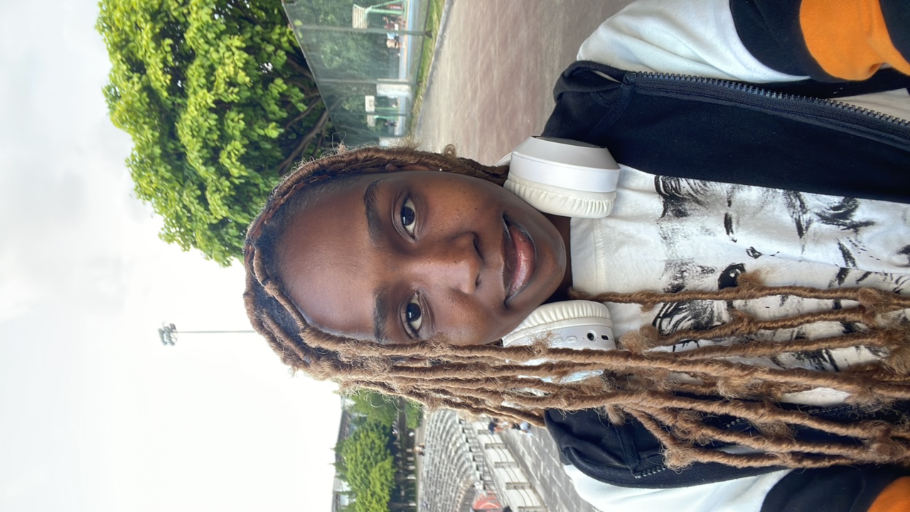 FM-UGCjeDw's profile picture