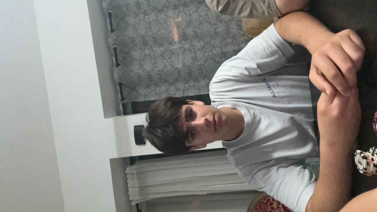 FM-UUsfF3's profile picture