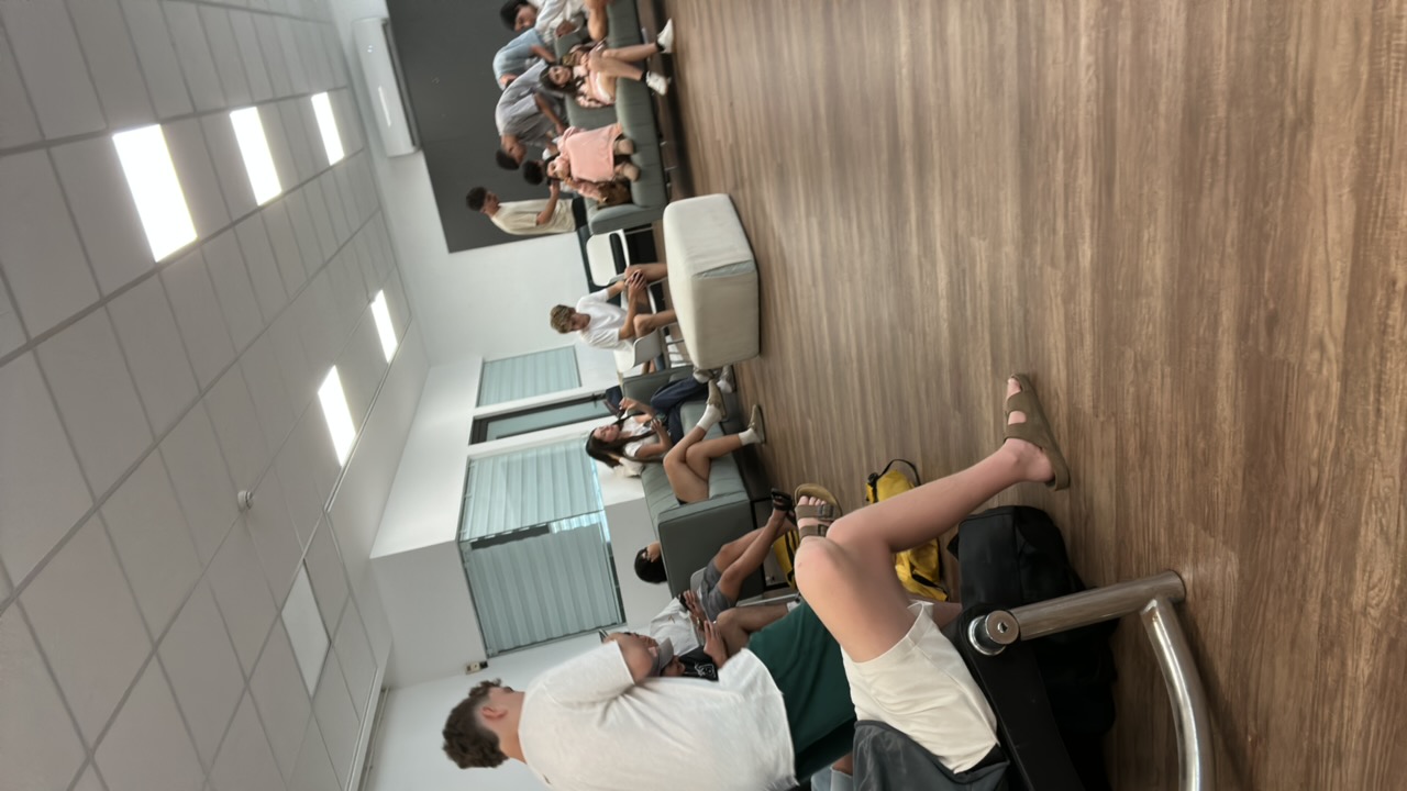 FM-qc1R83's profile picture