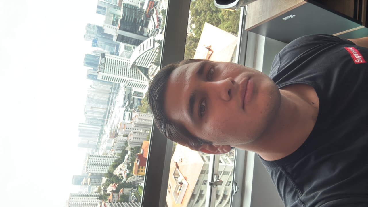 FM-dEUh6R9's profile picture