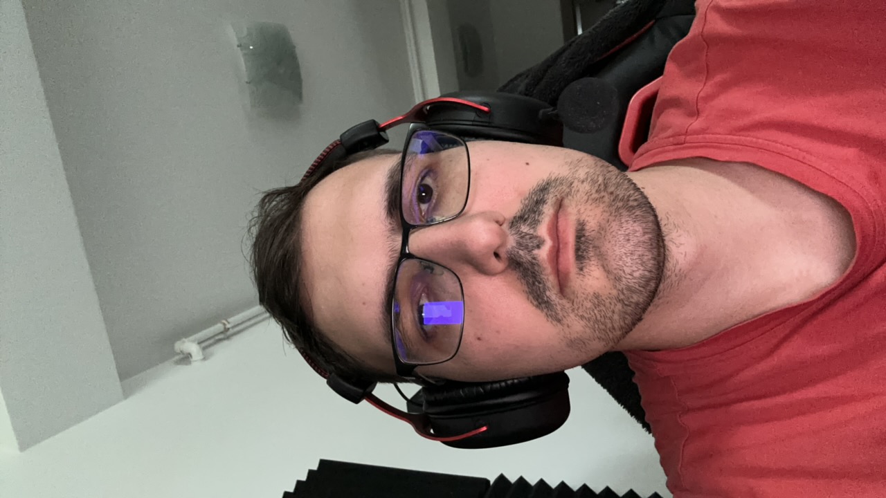 FM-QxZlzWS's profile picture