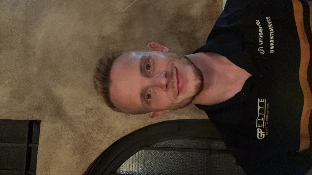 FM-MWqW12's profile picture