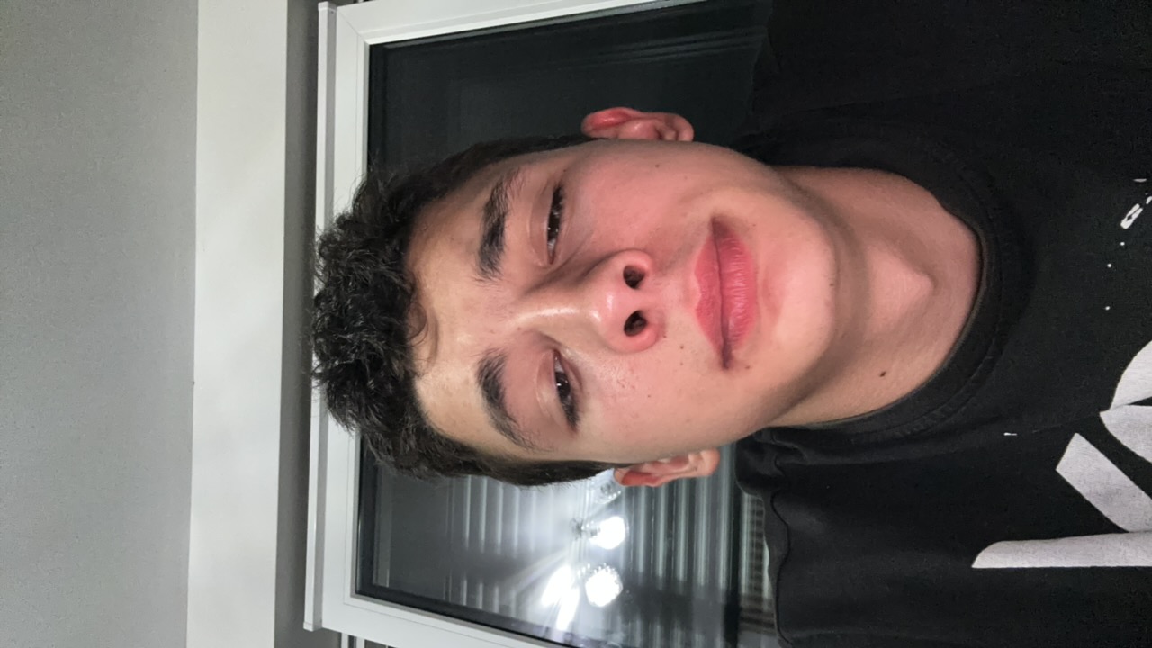 FM-UO8EJ3's profile picture