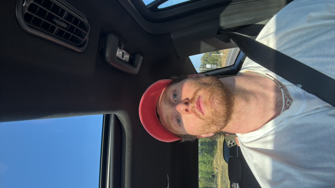 FM-PfM3I2's profile picture