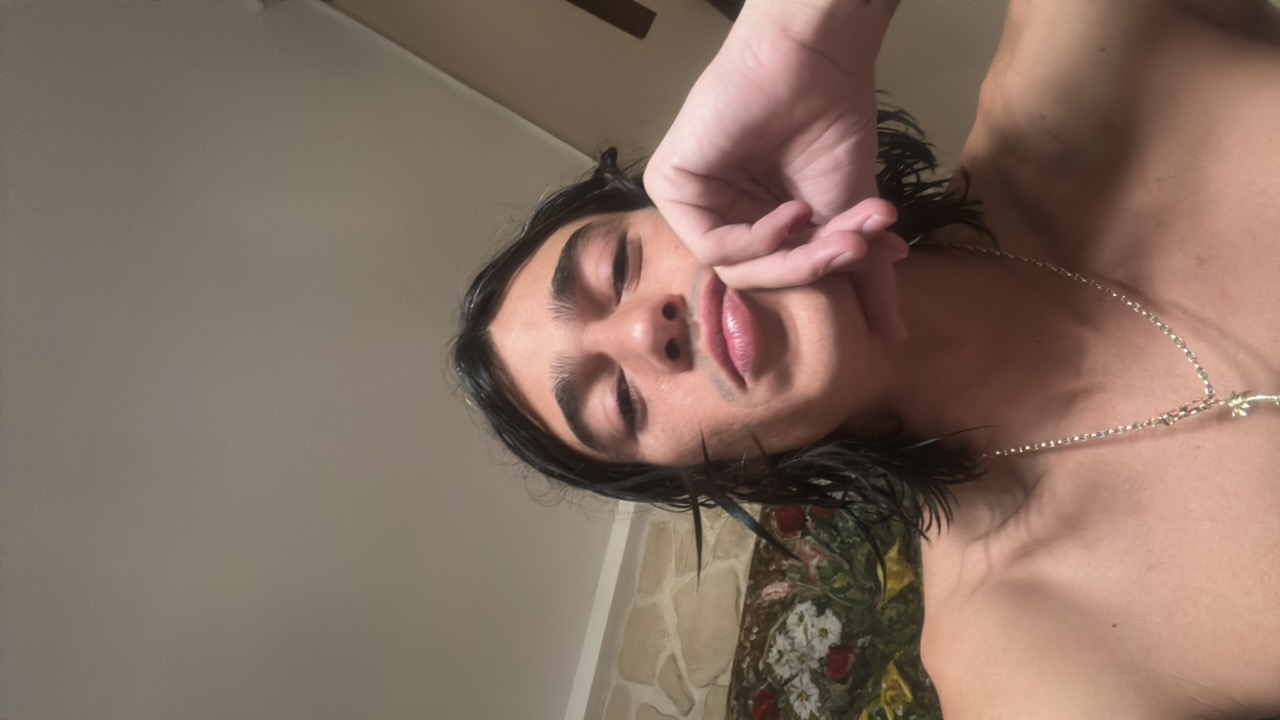 MOWGLI's profile picture