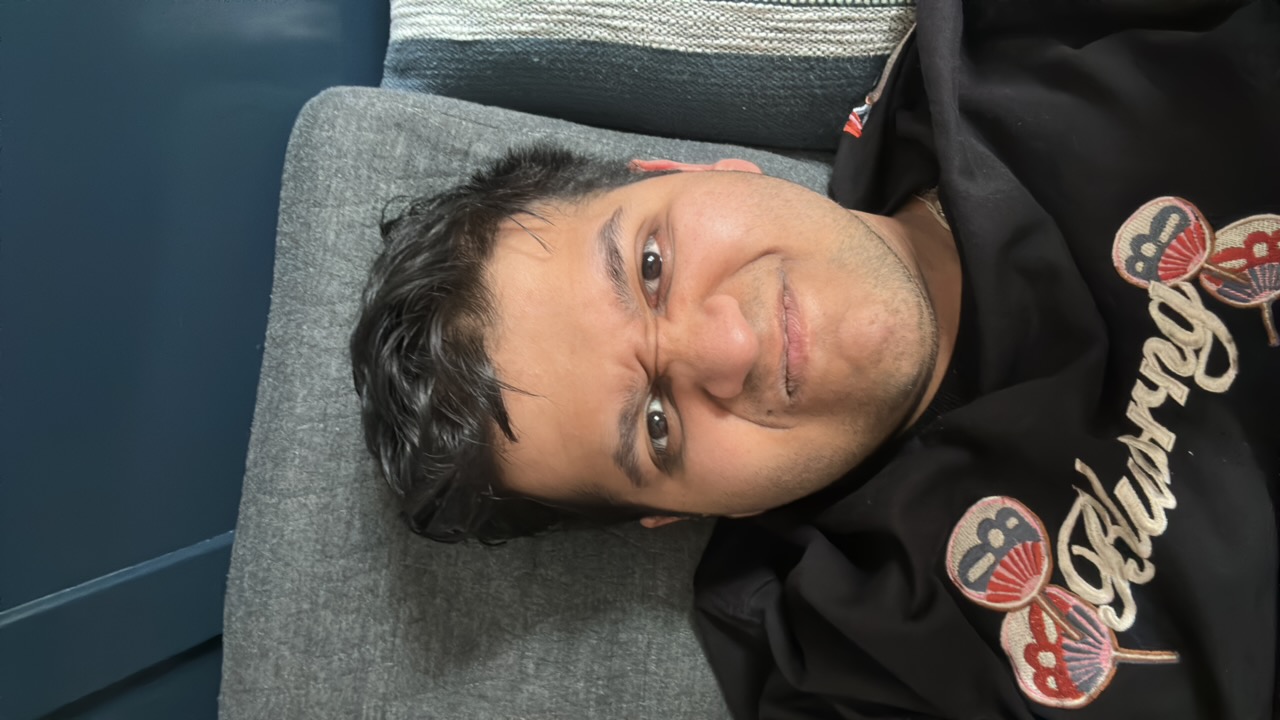 FM-qaJpCe5's profile picture