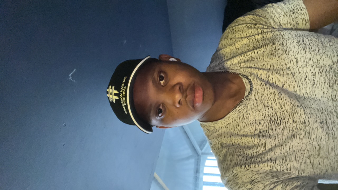 FM-7QW11IA's profile picture