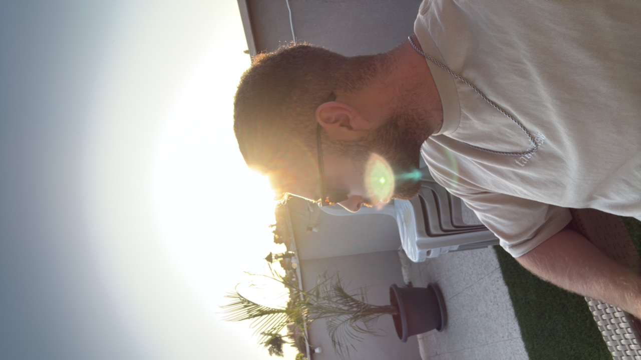 FM-zxJwt1's profile picture