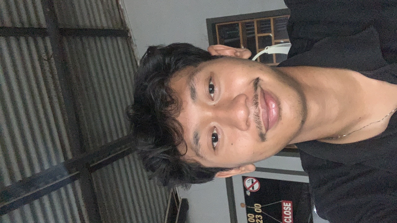 FM-rAZOw1's profile picture