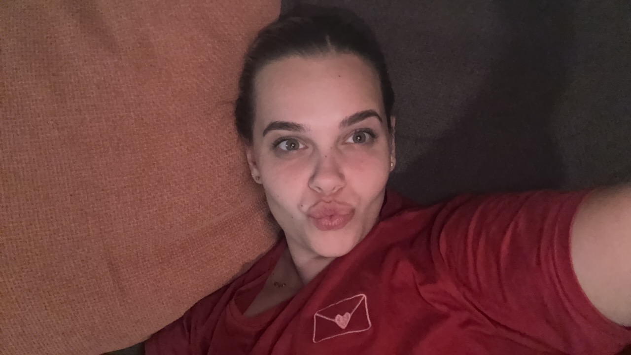 JR1lkAE1FogleT3x6cCMSJnJs6j1