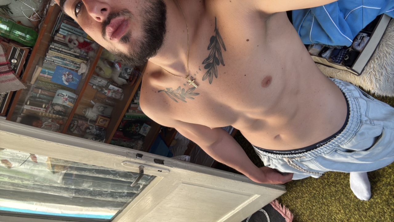 MWJrBNv4S6hno008JSdKaKe9LlG3