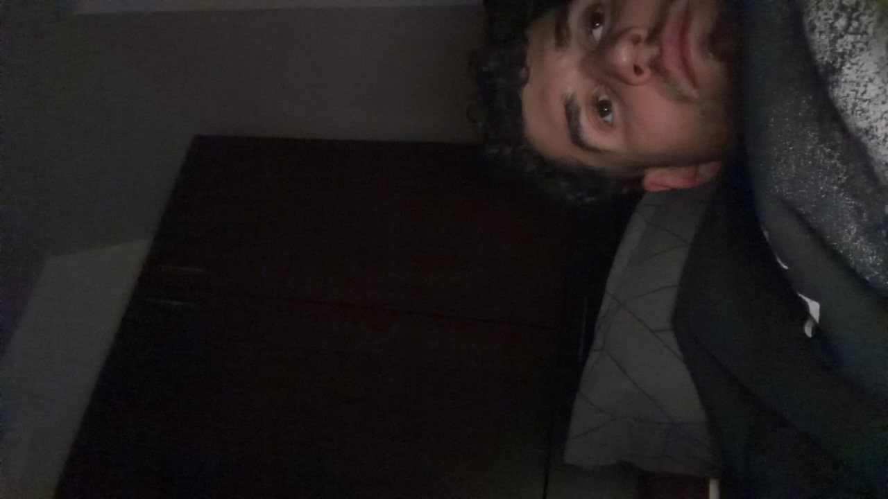 YrznqKvUF5YNM7L5FHi45riZLgY2