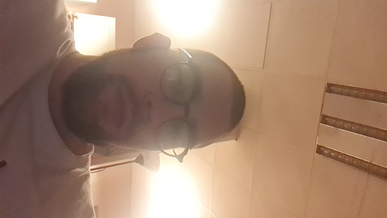 FM-qouYv2's profile picture