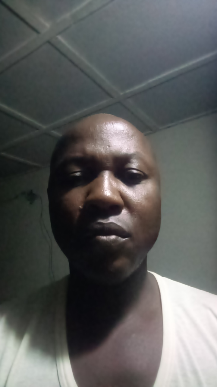 FM-Uv6B72's profile picture