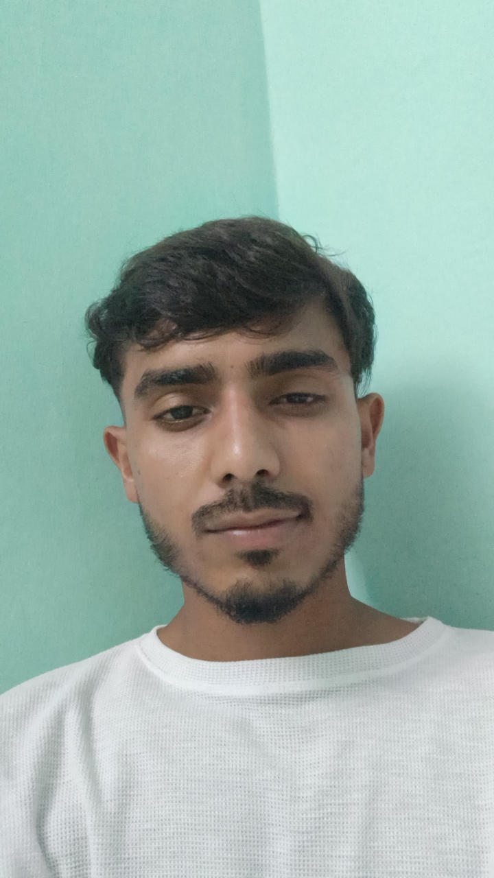 FM-tYOVaz2's profile picture