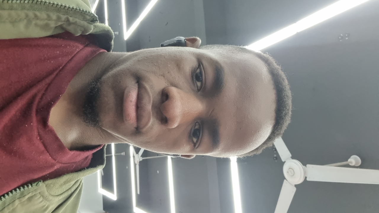 FM-Lk65iB3's profile picture