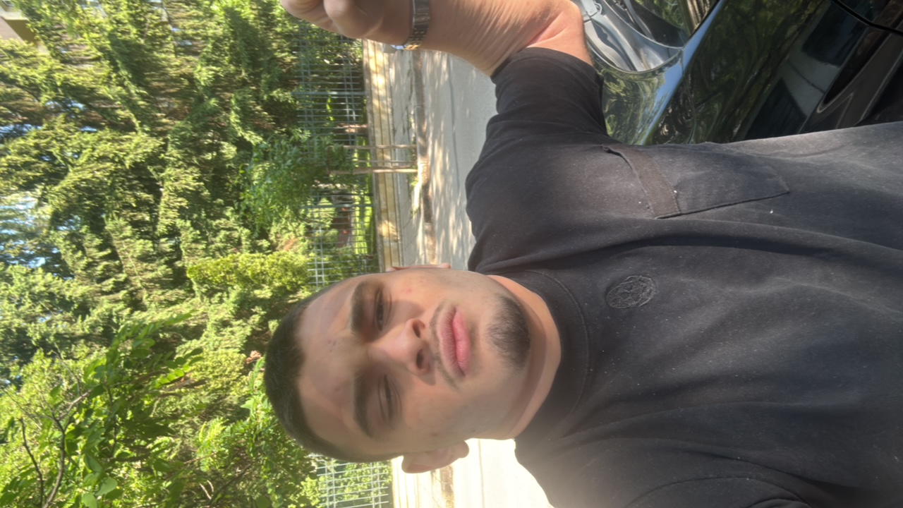 D3N1s28t0Z's profile picture