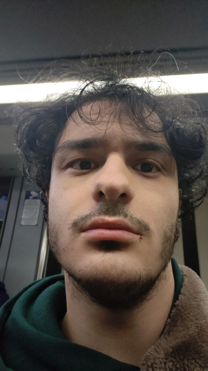 FM-SvTVq1's profile picture