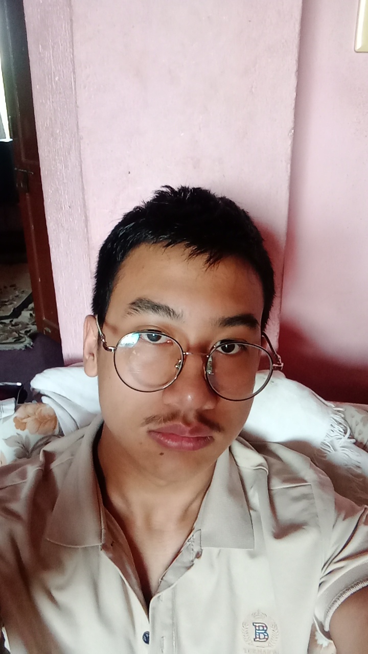 FM-k1NnTZi's profile picture