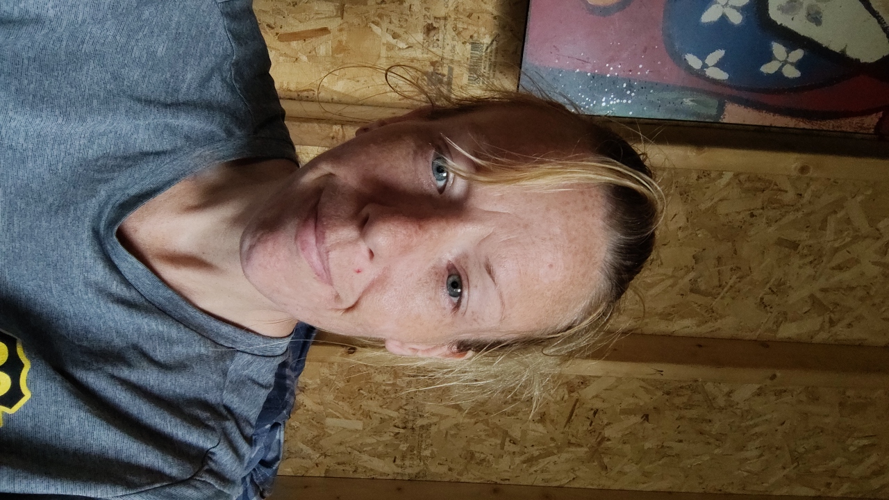 FM-C9kEF3's profile picture