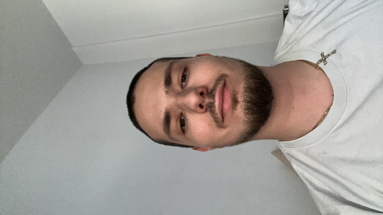 eaGx5UrGimasqBDQGai9Urczhrr2