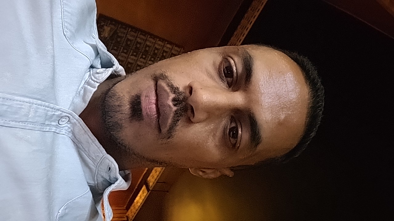 FM-dHZ8d2's profile picture