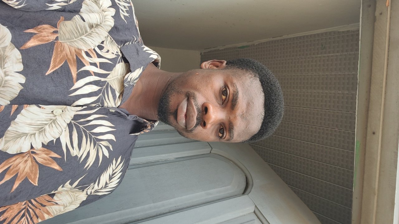 Godfred 's profile picture