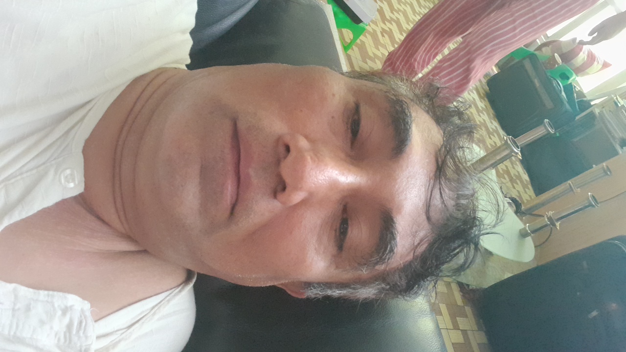 FM-4SgWJ3's profile picture