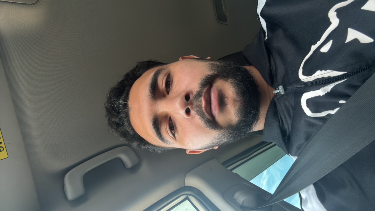 It's meeee's profile picture