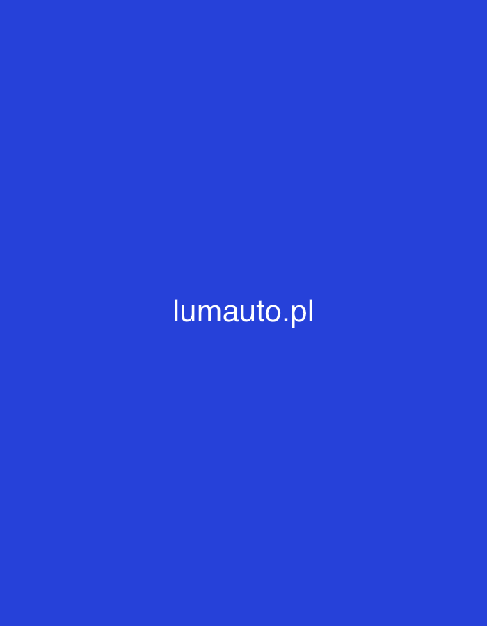 A white text reading "lumauto.pl" is centered on a royal blue background. The image is a solid color with no discernible features of a city or any specific location.
