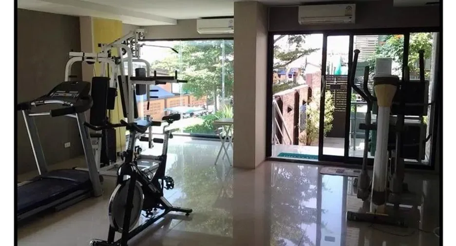 S Fifty Condominium photo 2