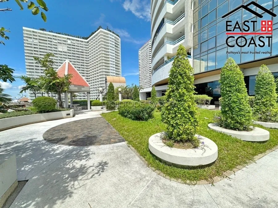 Jomtien Plaza photo 17