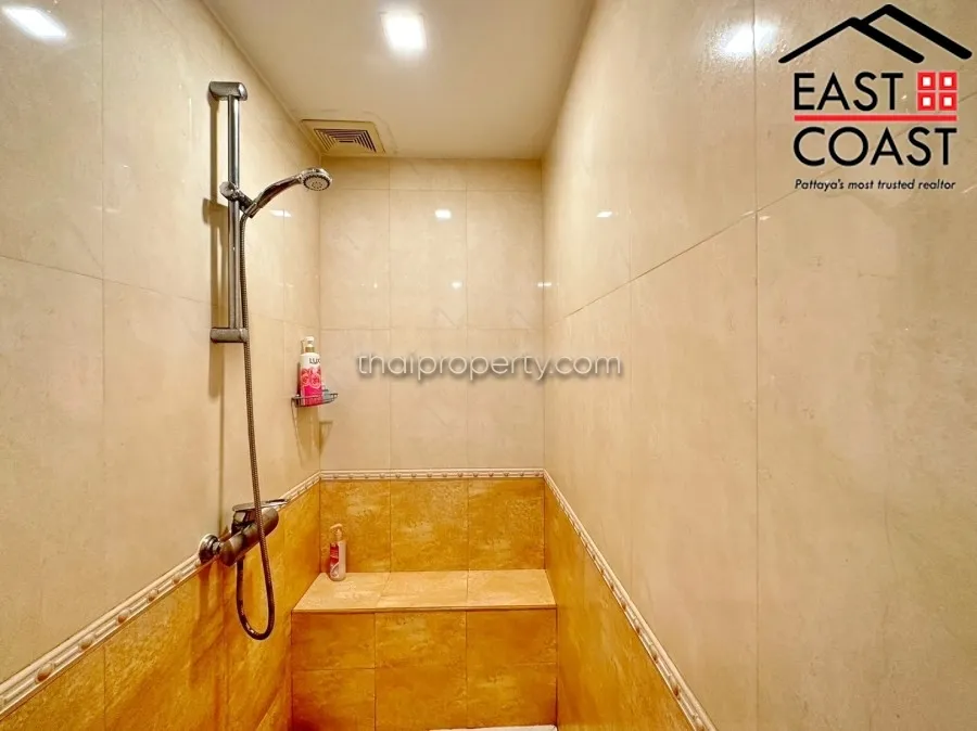 Jomtien Plaza photo 16