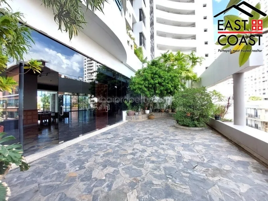 Jomtien Plaza photo 19