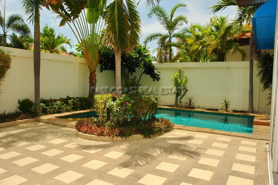 Majestic Residence photo 5