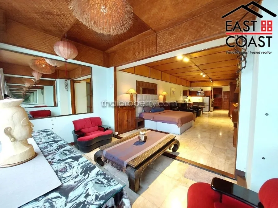 Jomtien Complex photo 11