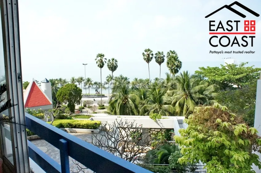 Jomtien Plaza photo 13