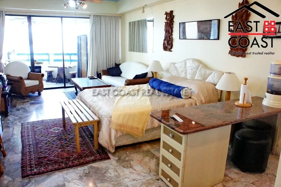Jomtien Plaza photo 3