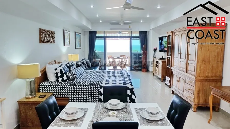 Jomtien Complex photo 3