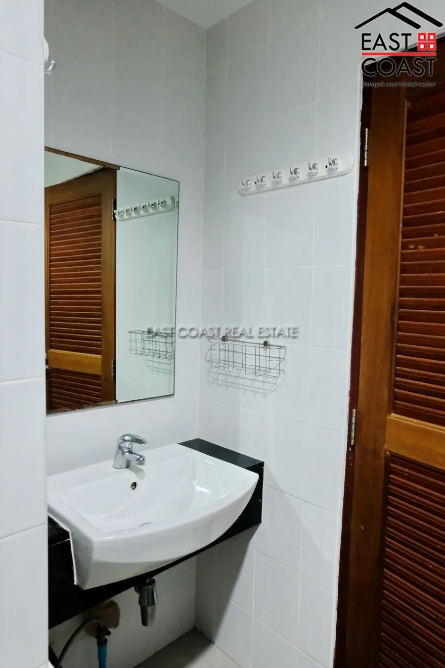 Neo Condo photo 15