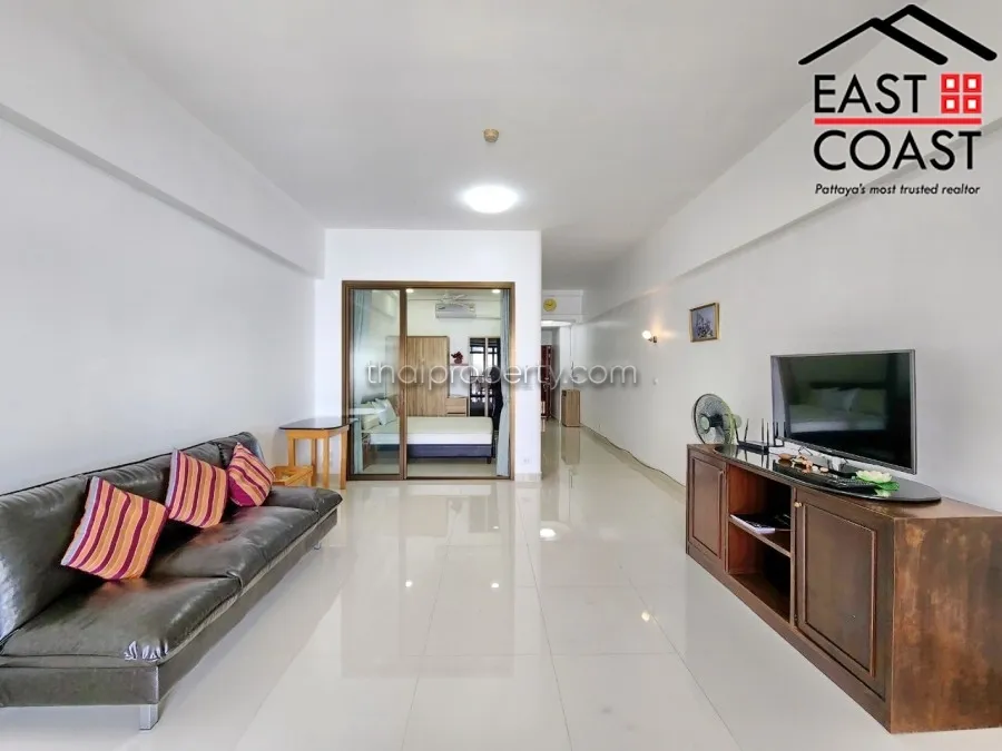 Jomtien Complex photo 4