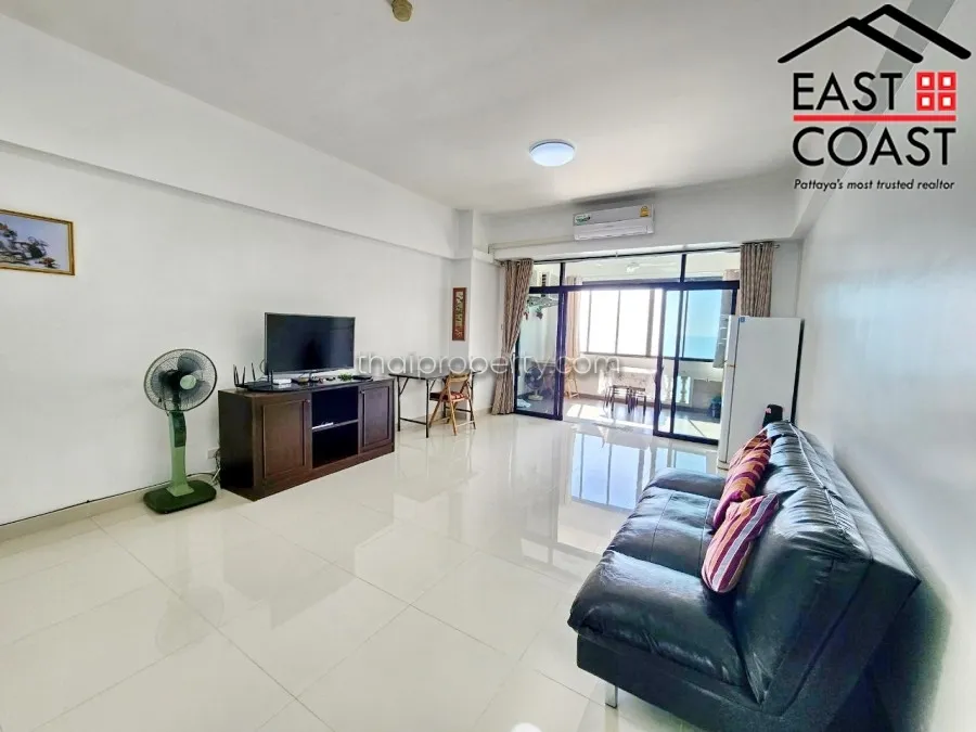 Jomtien Complex photo 5
