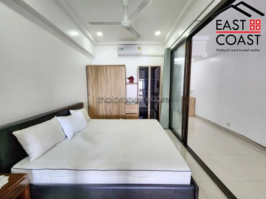 Jomtien Complex photo 7