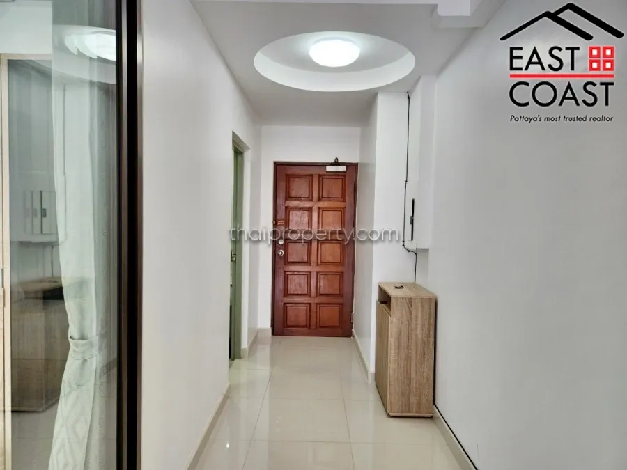 Jomtien Complex photo 6